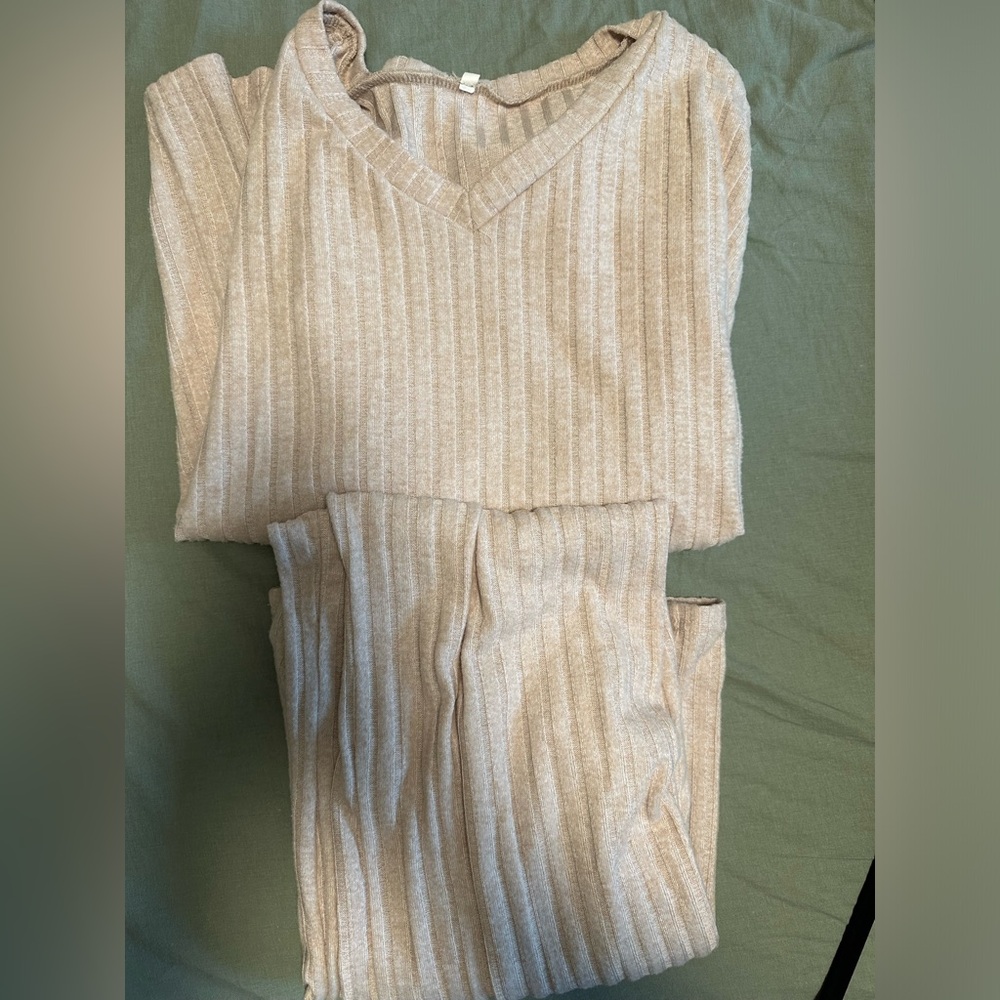 Pinkblush maternity lounge set